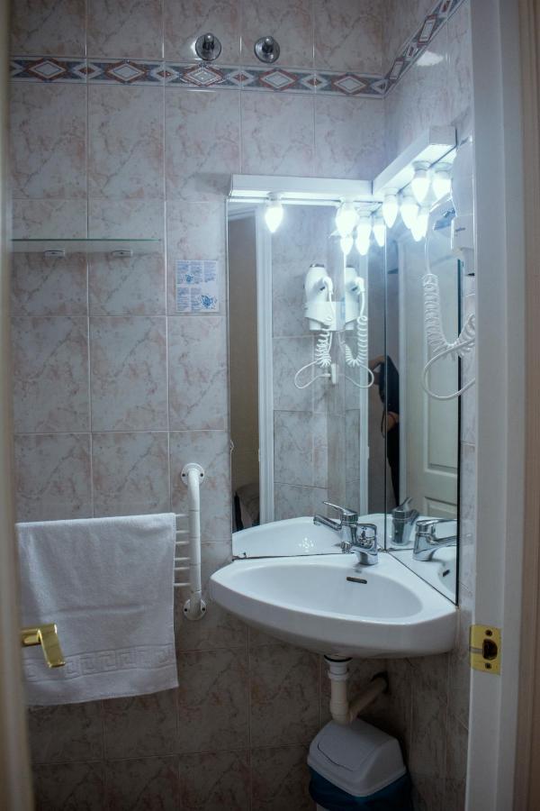 Hostal Artico Мадрид Екстер'єр фото