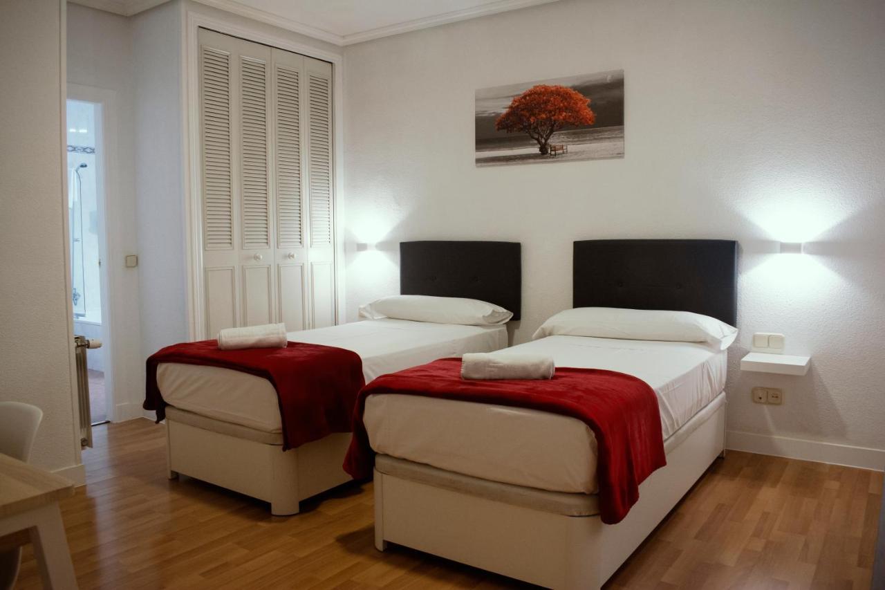 Hostal Artico Мадрид Екстер'єр фото
